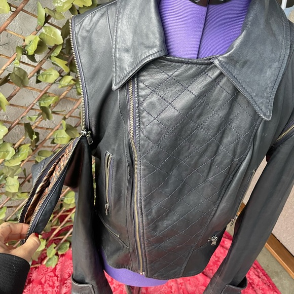 Kenna T - Picture 7 of 8